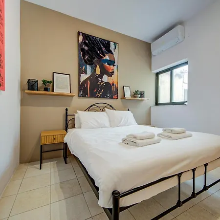 4 Bedroom In With Ac Balconies And Wifi شقة Gzira