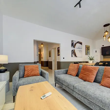 4 Bedroom In With Ac Balconies And Wifi * Gzira